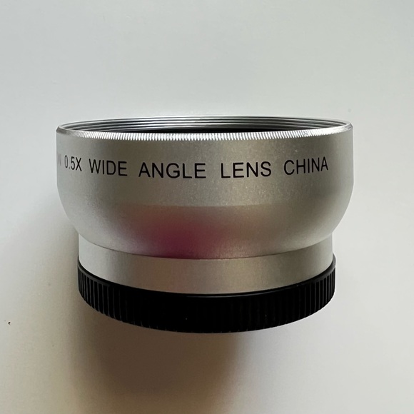 High Definition 0.5x Wide Angle Lens - Picture 2 of 7
